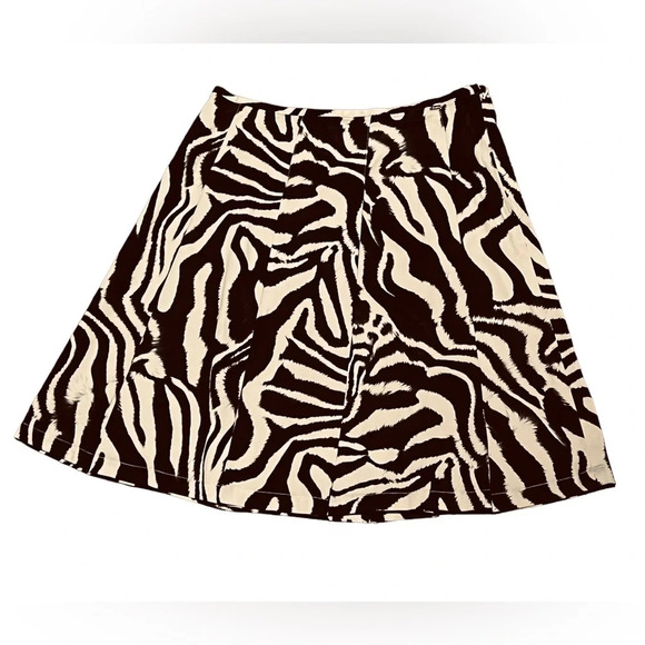 St. John Sport Animal Print Black and Ivory A-Line Skirt